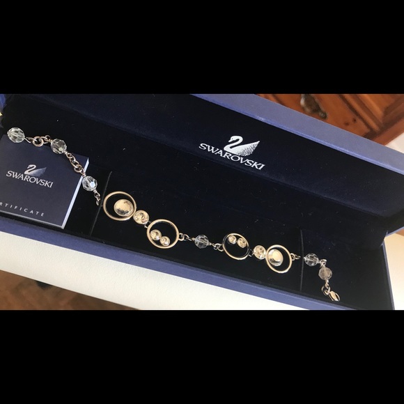 Authentic Swarovski bracelet. Almost new - Picture 3 of 6